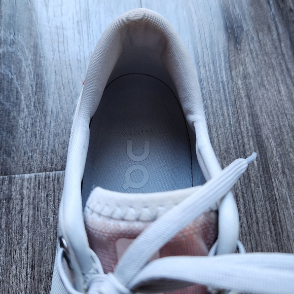 On Women's X 3 - Picture 14 of 16